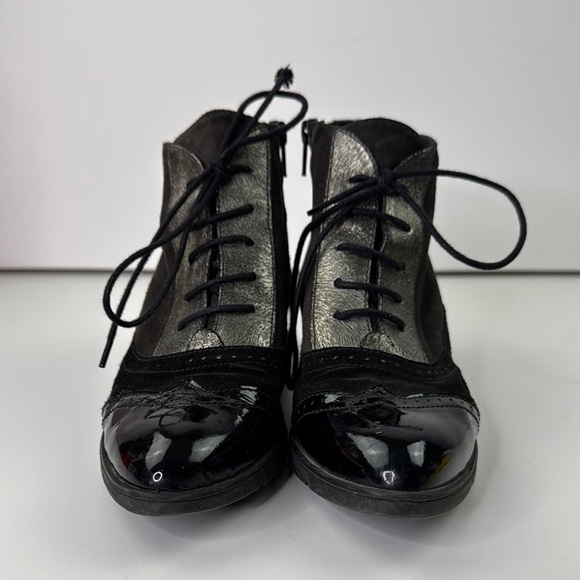 Gadea Black and Gray patent Leather Lace-up Ankle Boots - Picture 2 of 12